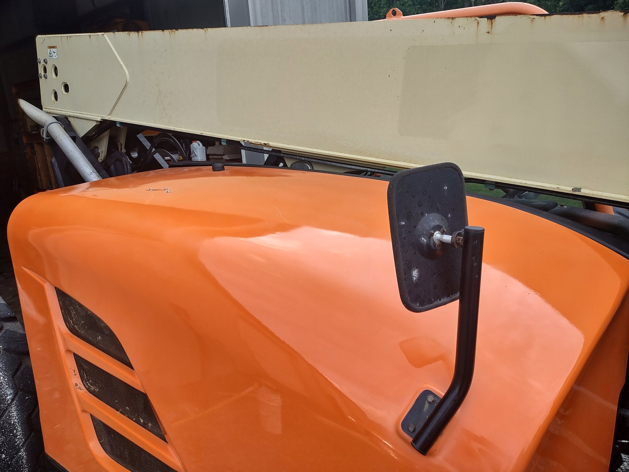 JLG G6-42A Telehandler — Cab Roof After Detail