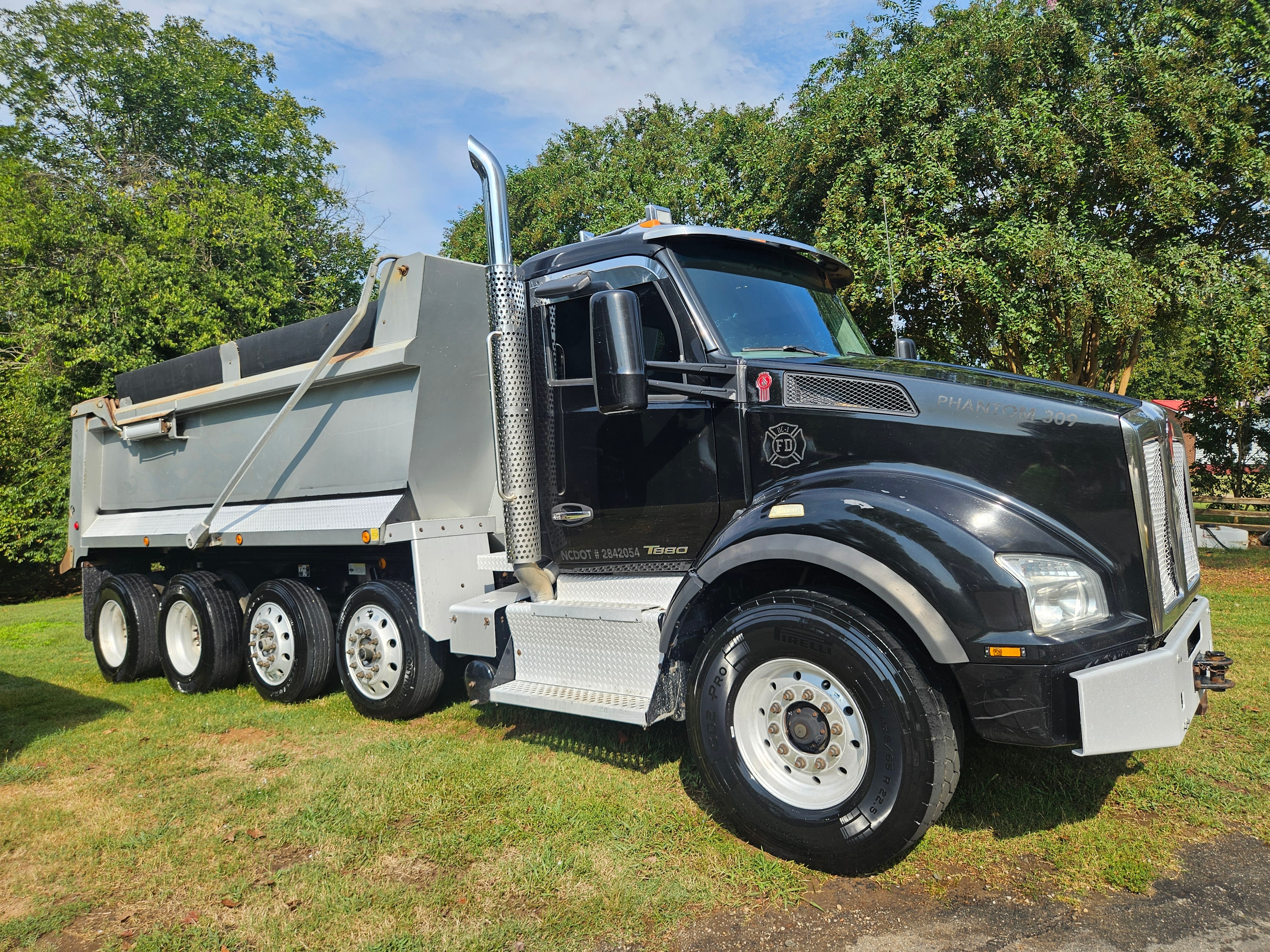 Phantom 309 Dump Truck — After Detail
