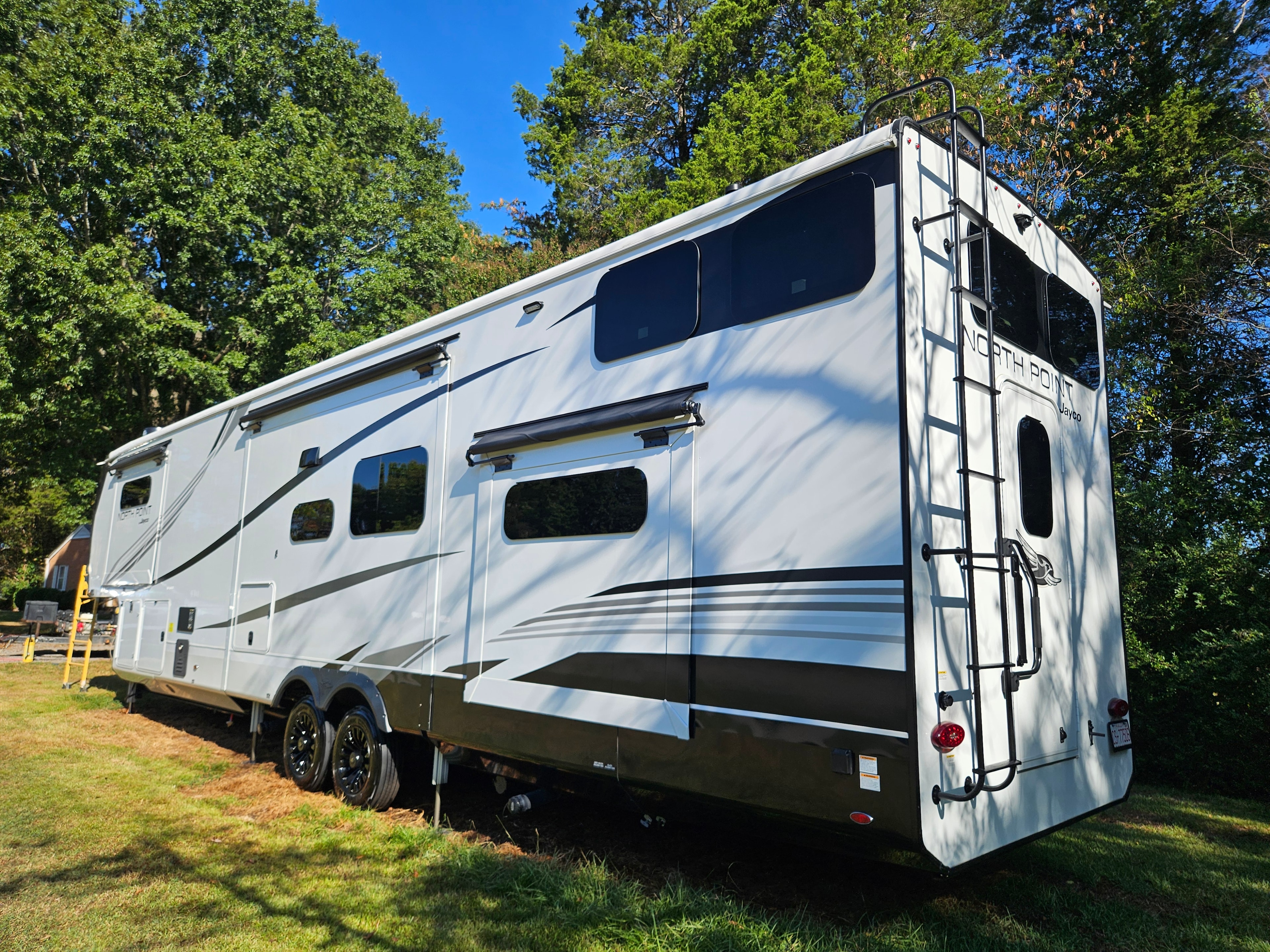 Travel Trailer — After Detail
