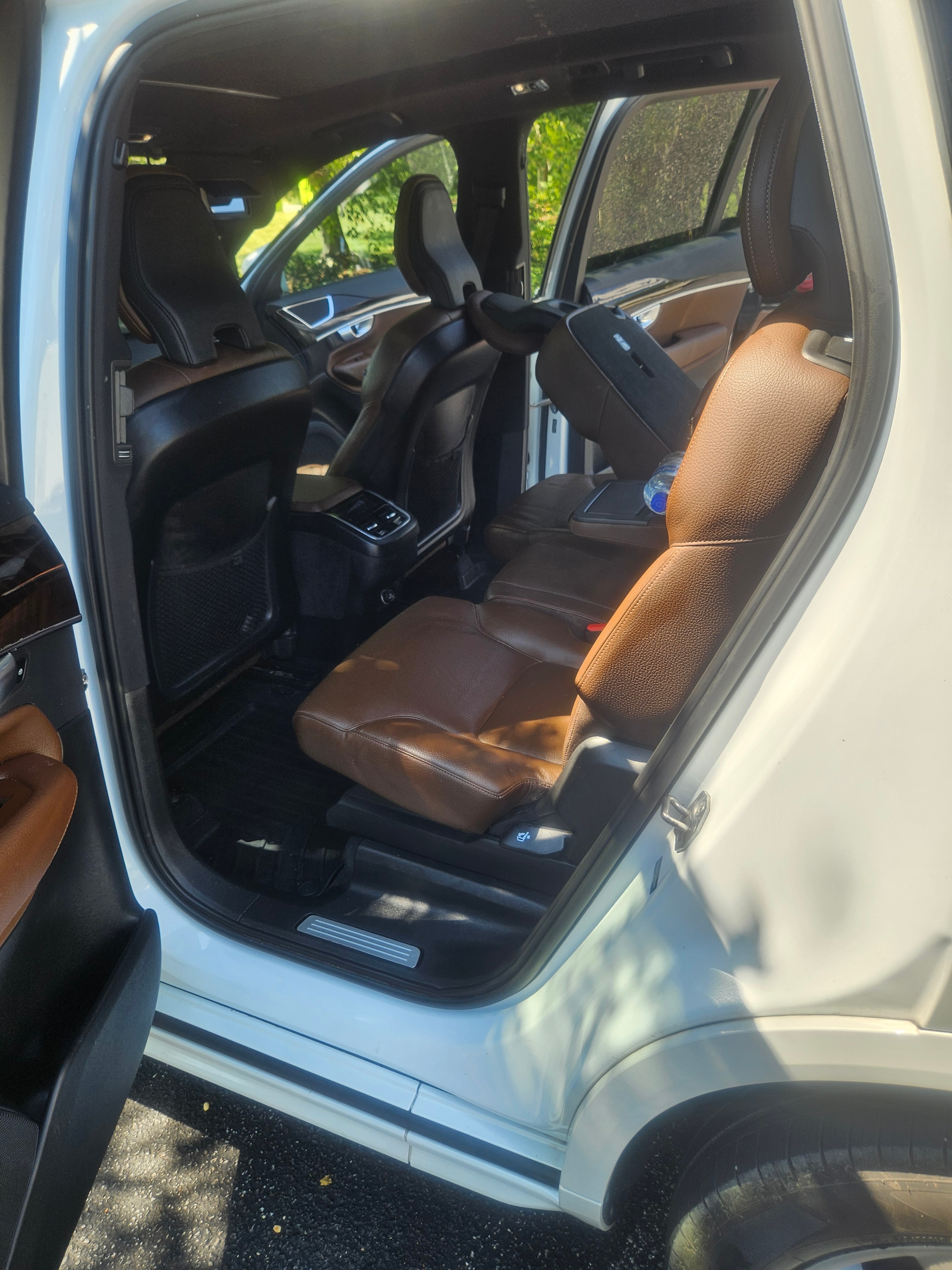 Luxury SUV — After Interior Detail